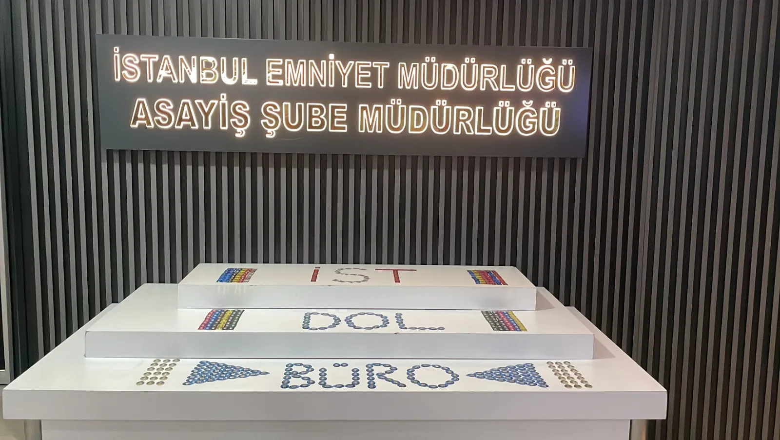 Sancaktepe'de eski çalışan döviz bürosunu soydu