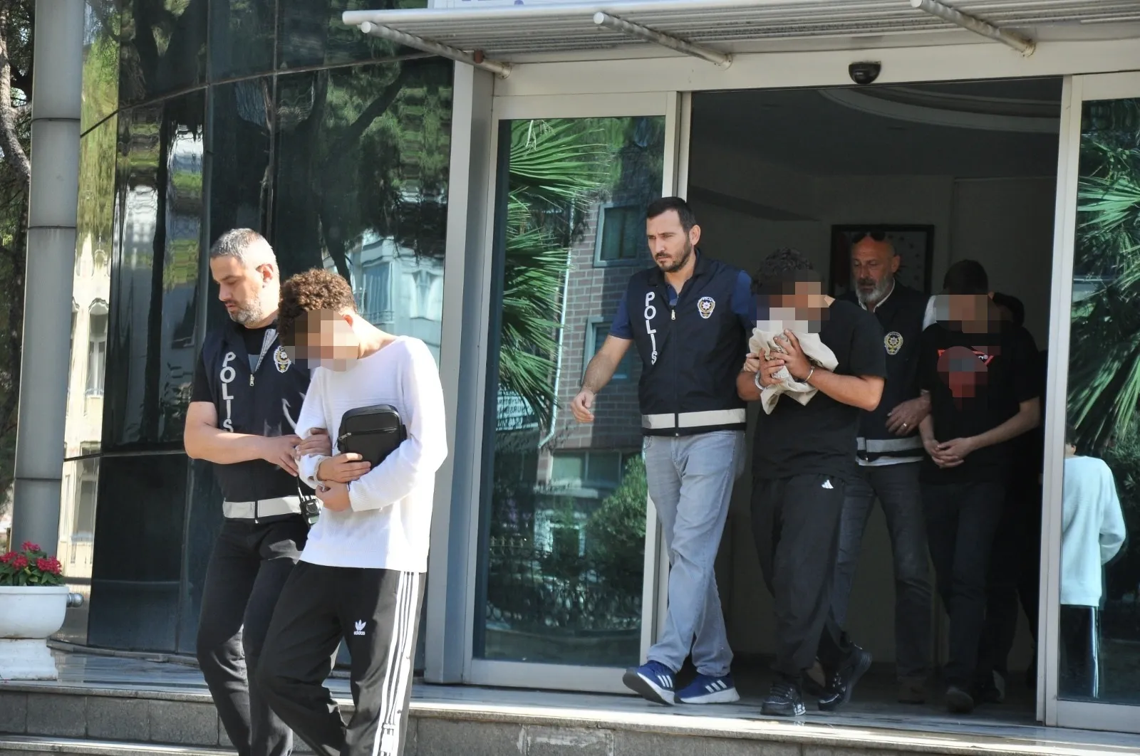 Manisa merkezli kripto vurgun operasyonunda 36 kişi cezaevine gönderildi