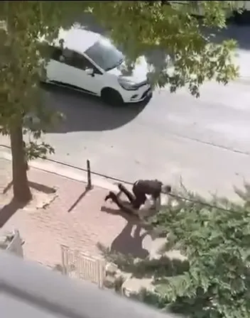 Konya’da sokak ortasında cinayet kamerada