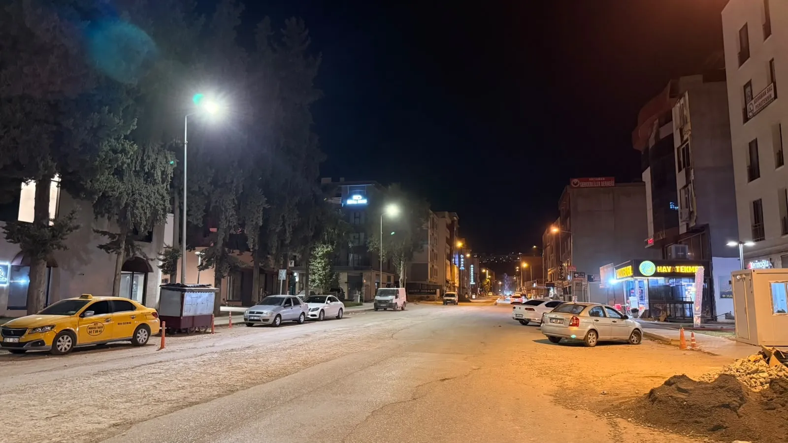 Sincik iki saat boyunca sallandı, AFAD peş peşe 8 depremi kaydetti