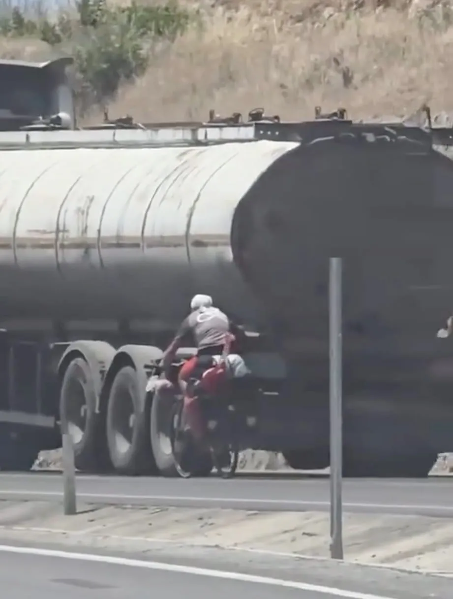 Gaziantep trafiğinde akıllara durgunluk veren tehlikeli yolculuk