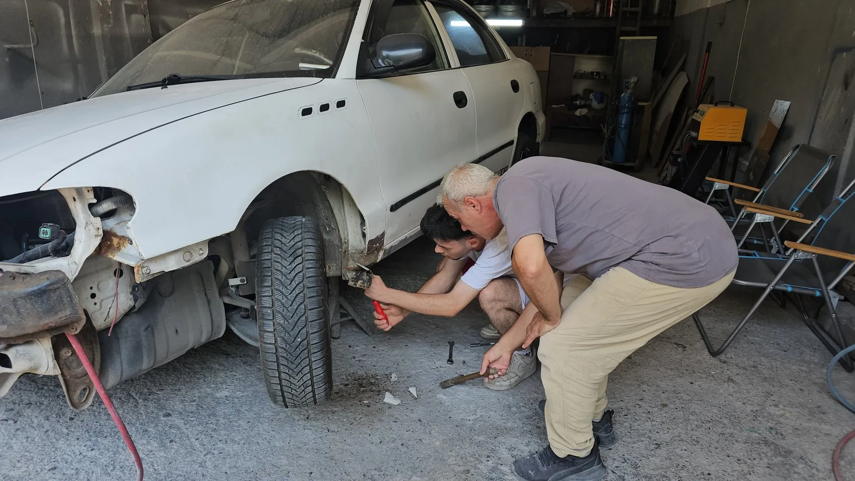 Zonguldaklı usta baba mesleğini oğluna miras bırakıyor