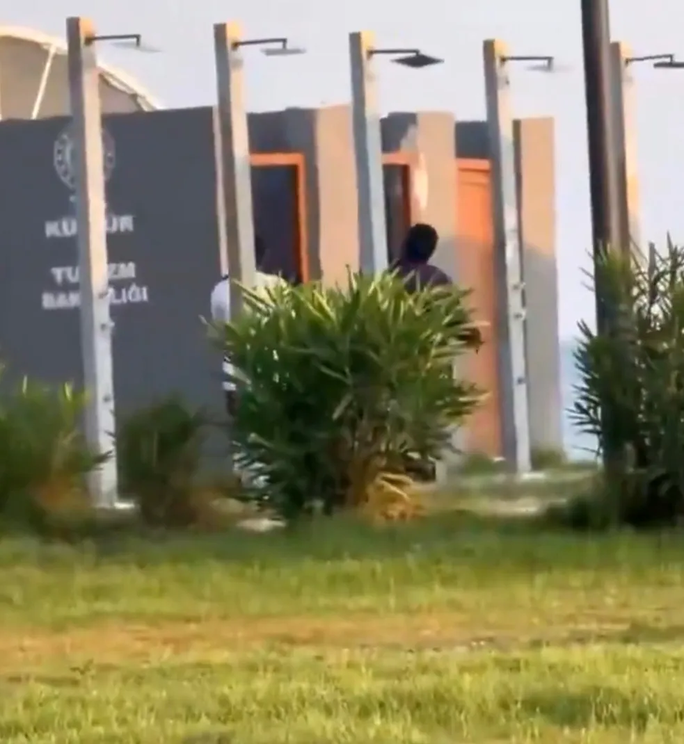 Belek plajında tesettürlü kadınları hedef alanlara soruşturma