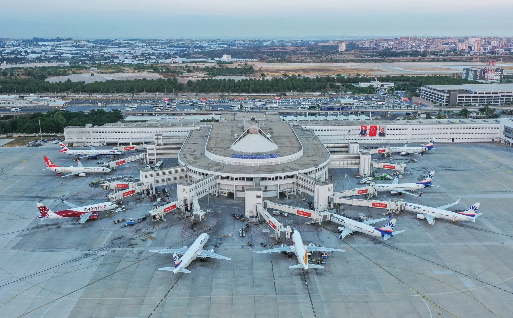 Türkiye semaları bu yıl 138 milyon yolcuyu ağırladı