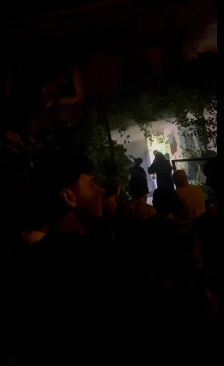 Adana'da boşanmak isteyen eşini reddeden mimar evi ateşe verdi