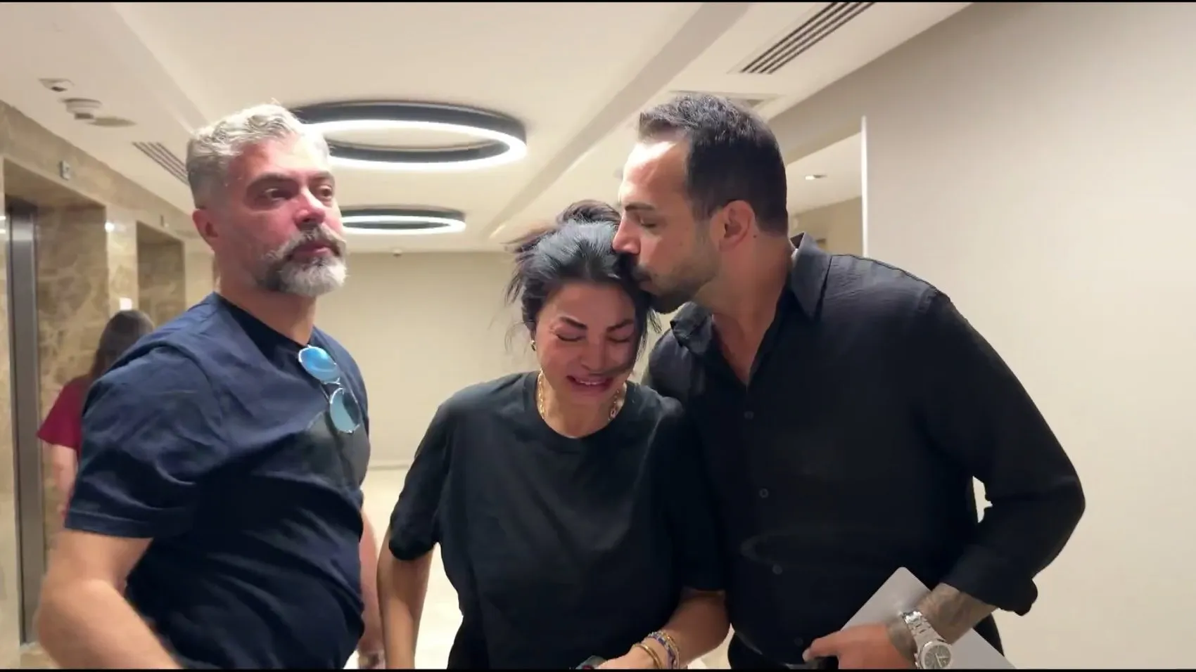 Havuzda oyun oynayan 5 yaşındaki Karan’a kurşun isabet etti