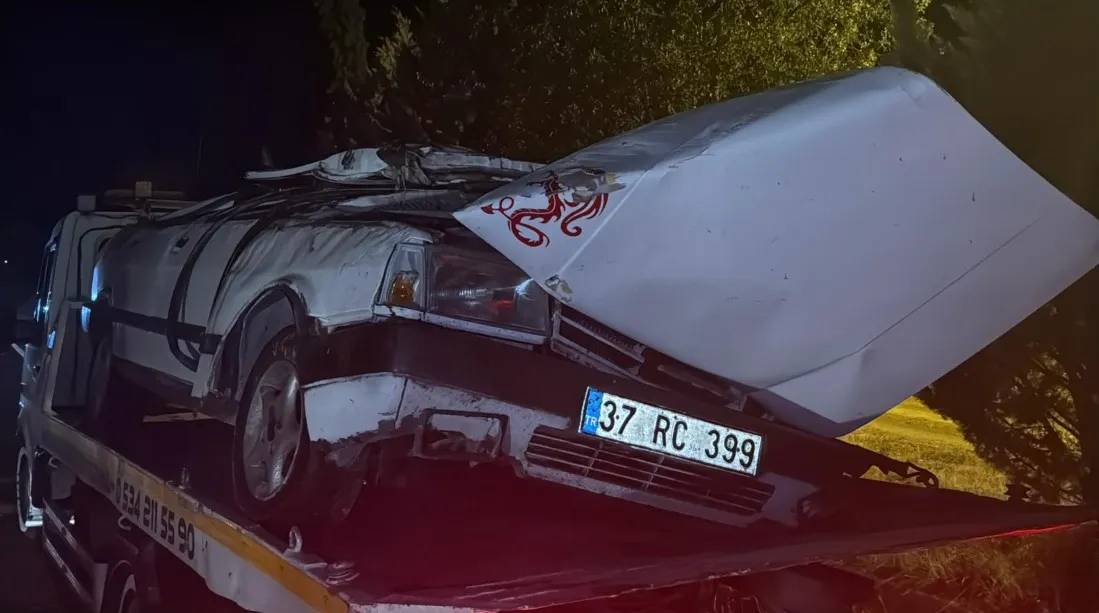 Gece yolunda direksiyon hakimiyeti kayboldu, otomobil takla attı