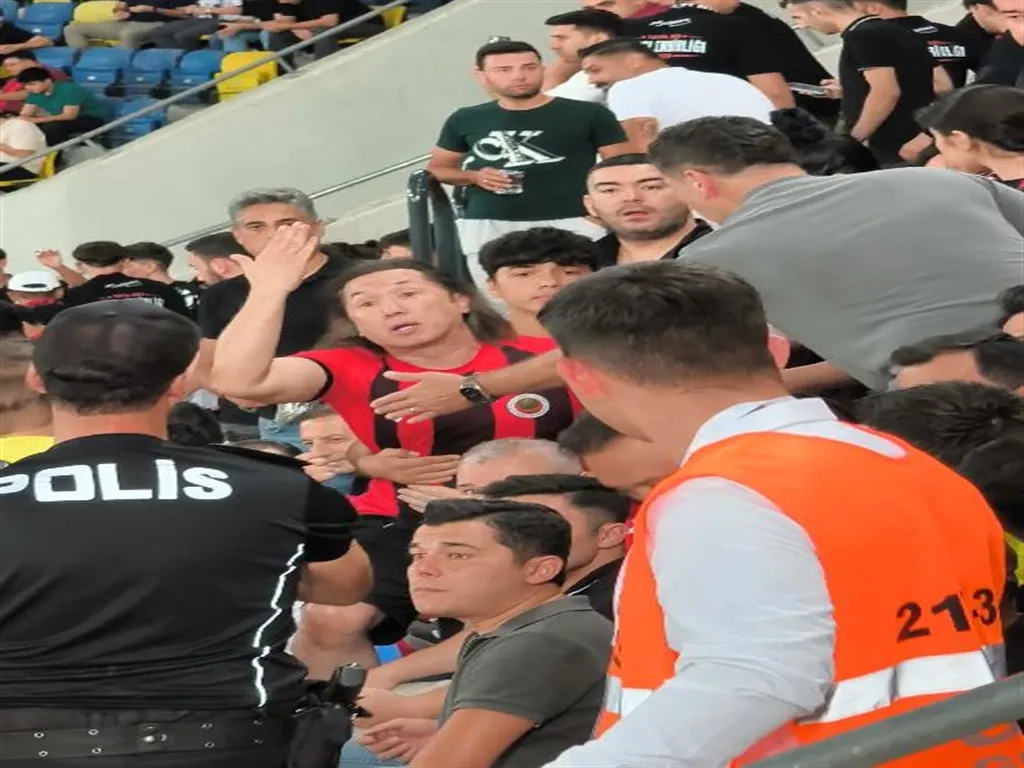 Ankara'da forma zorbalığına gözaltı