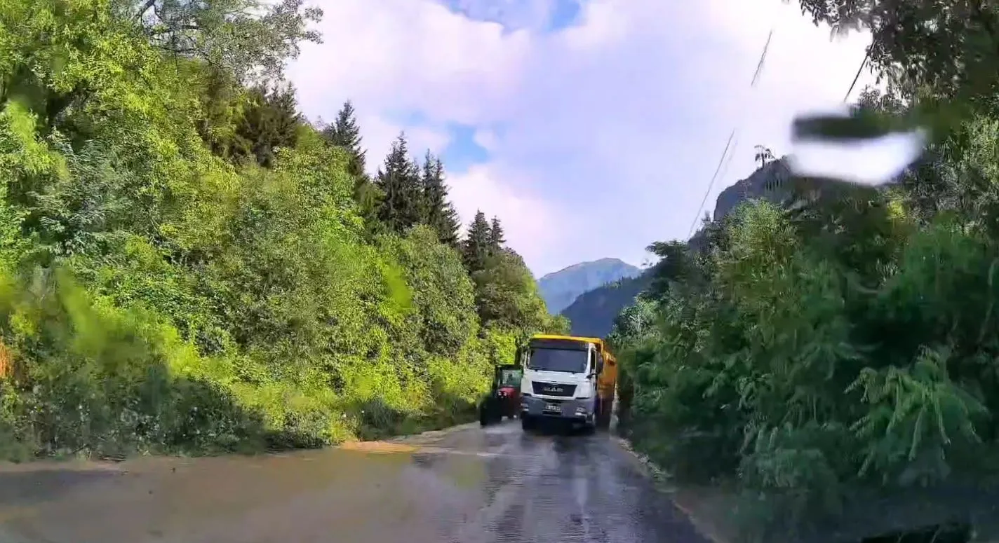 Artvin’de bir anlık dikkat faciayı önledi