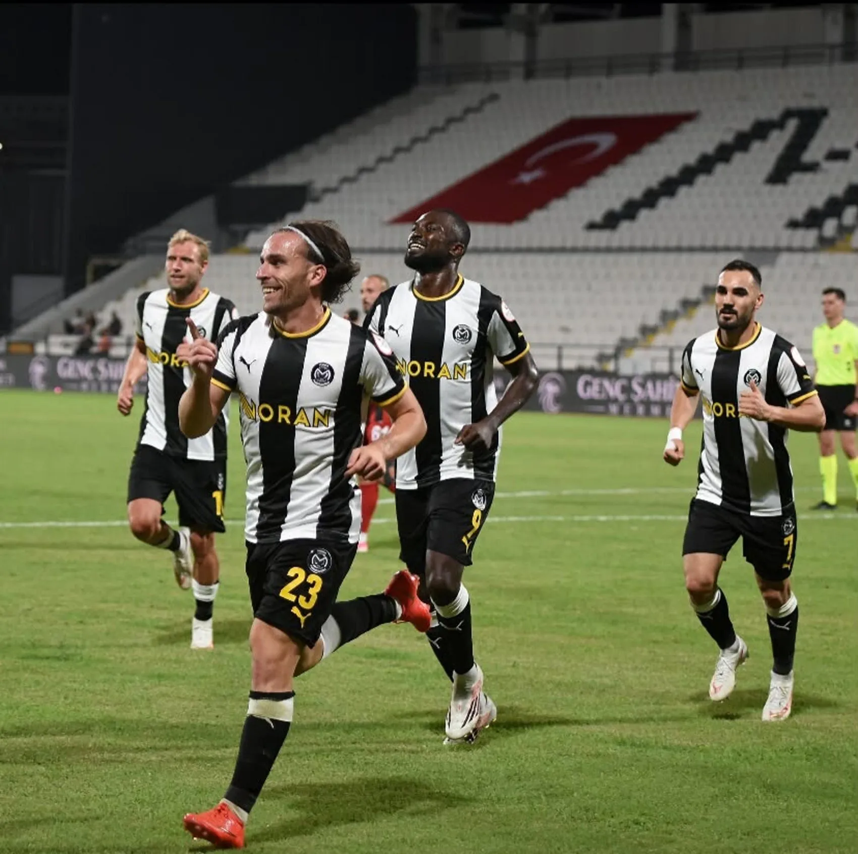 Manisa FK ligde kayıpsız ilerliyor