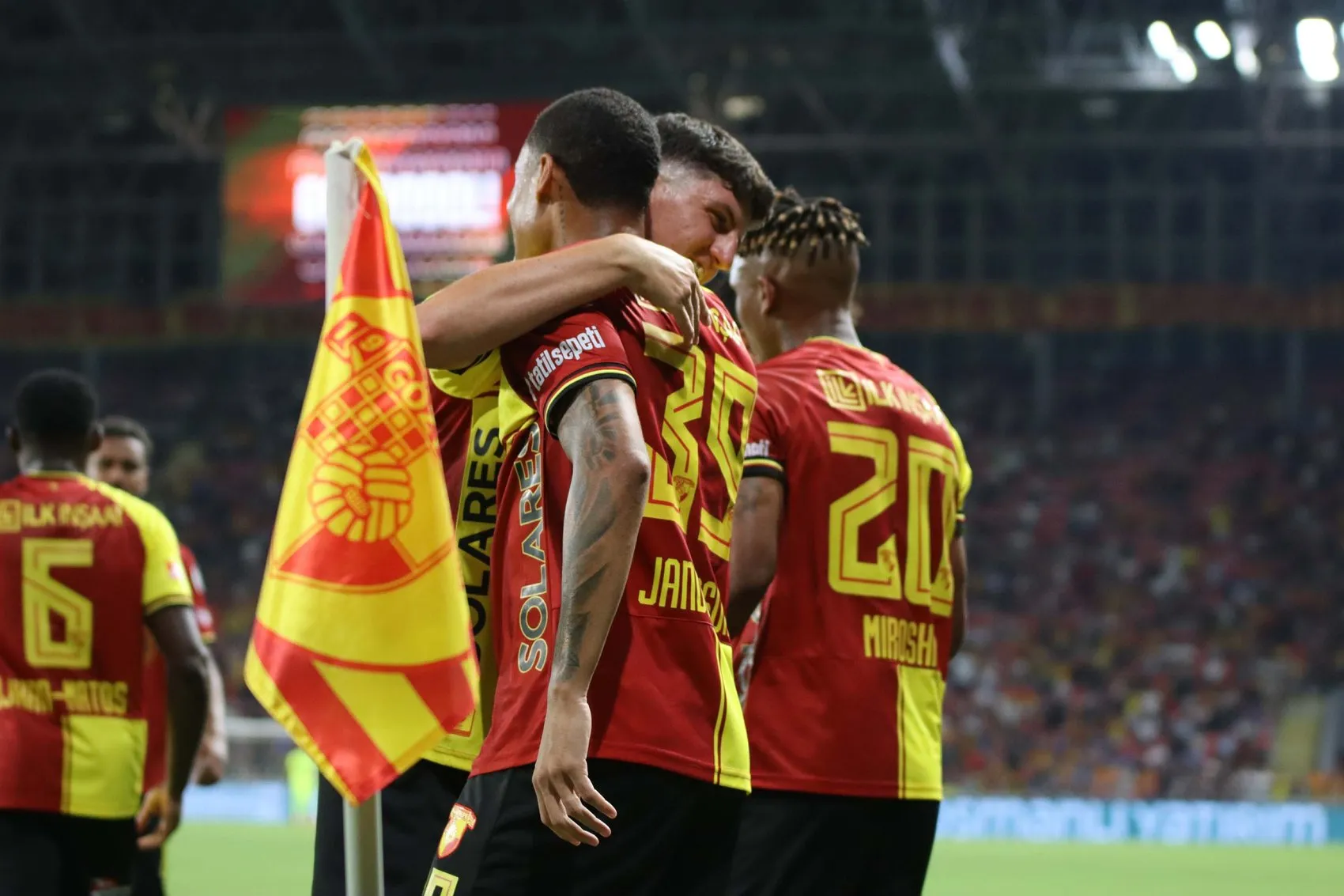 Göztepe Trabzonspor karşısında hata yapmadı