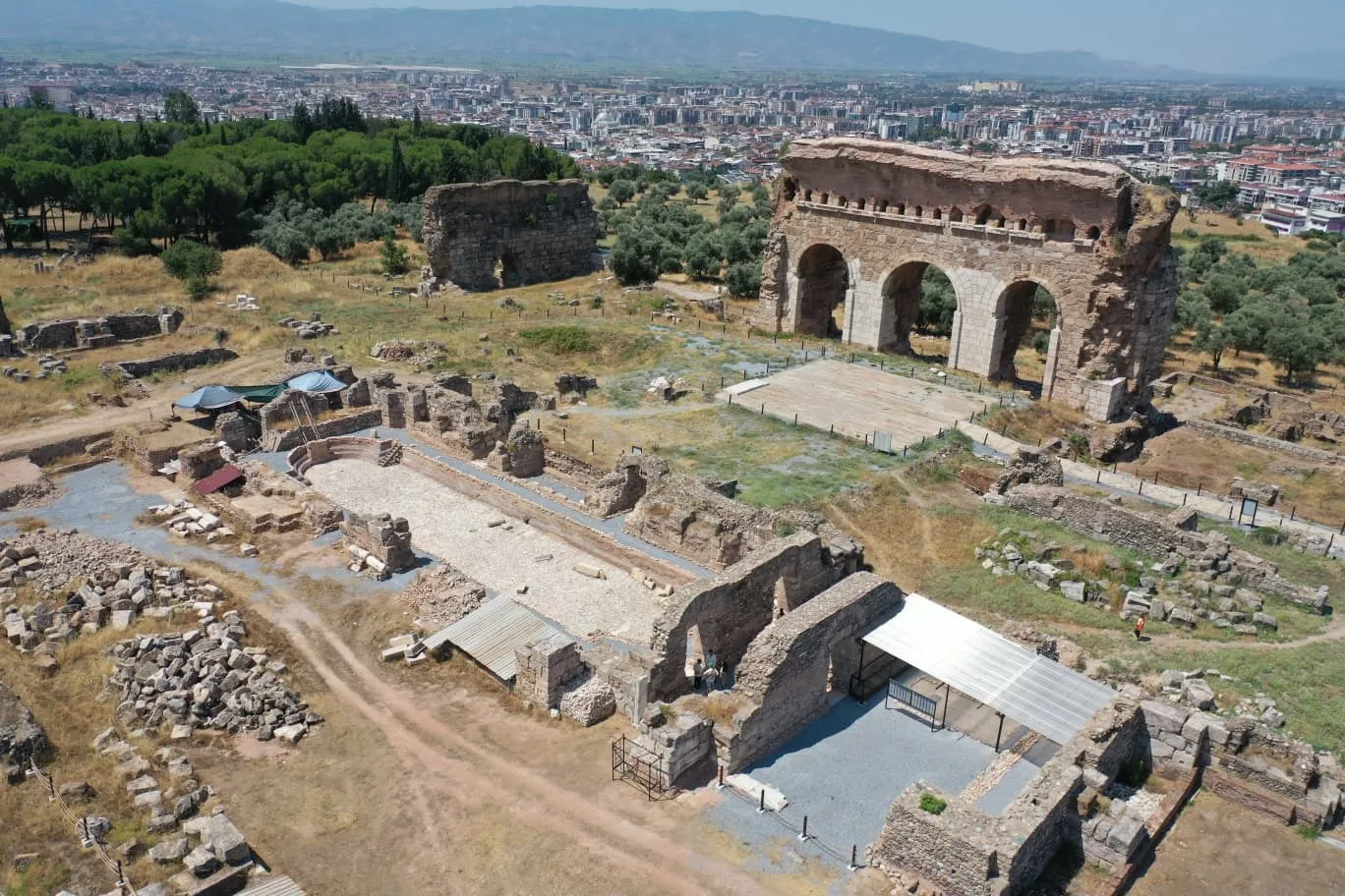 Aydın’da 2 bin yıllık dev havuz gün yüzüne çıktı