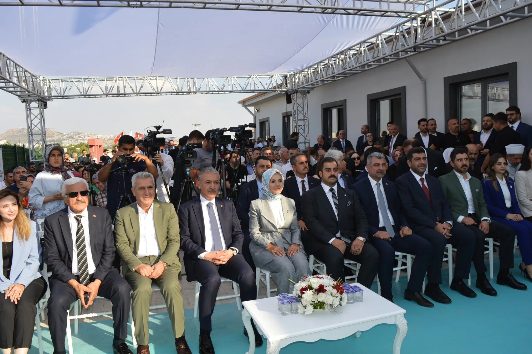 Mardin'de hayırseverlerin vefa örneği Hasan Keleşoğlu Çocuk Evleri kapılarını açtı
