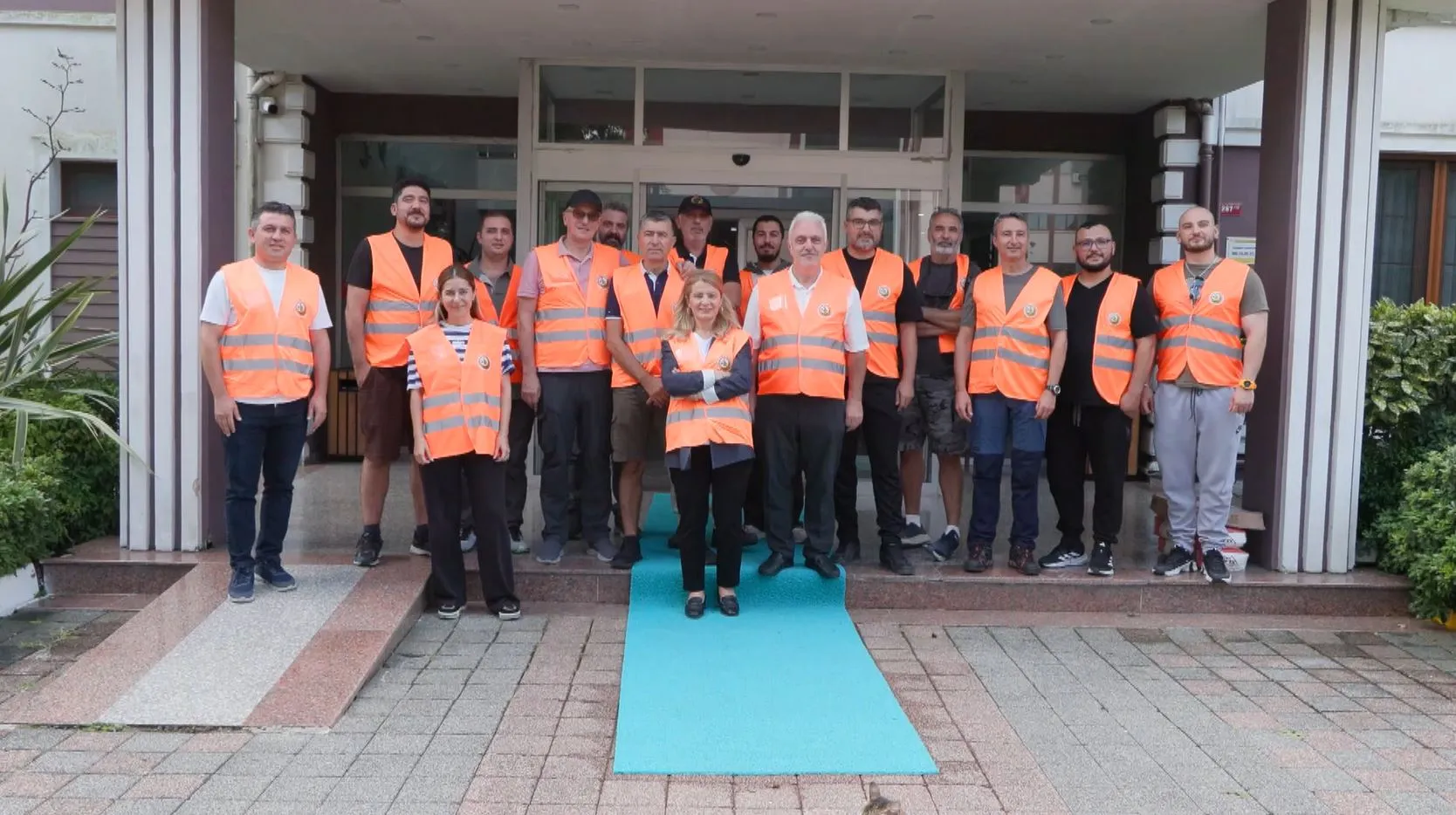 İstanbul’da gazetecilere orman yangını eğitimi Tatbikatta ekipman kullanarak alevlere müdahale ettiler