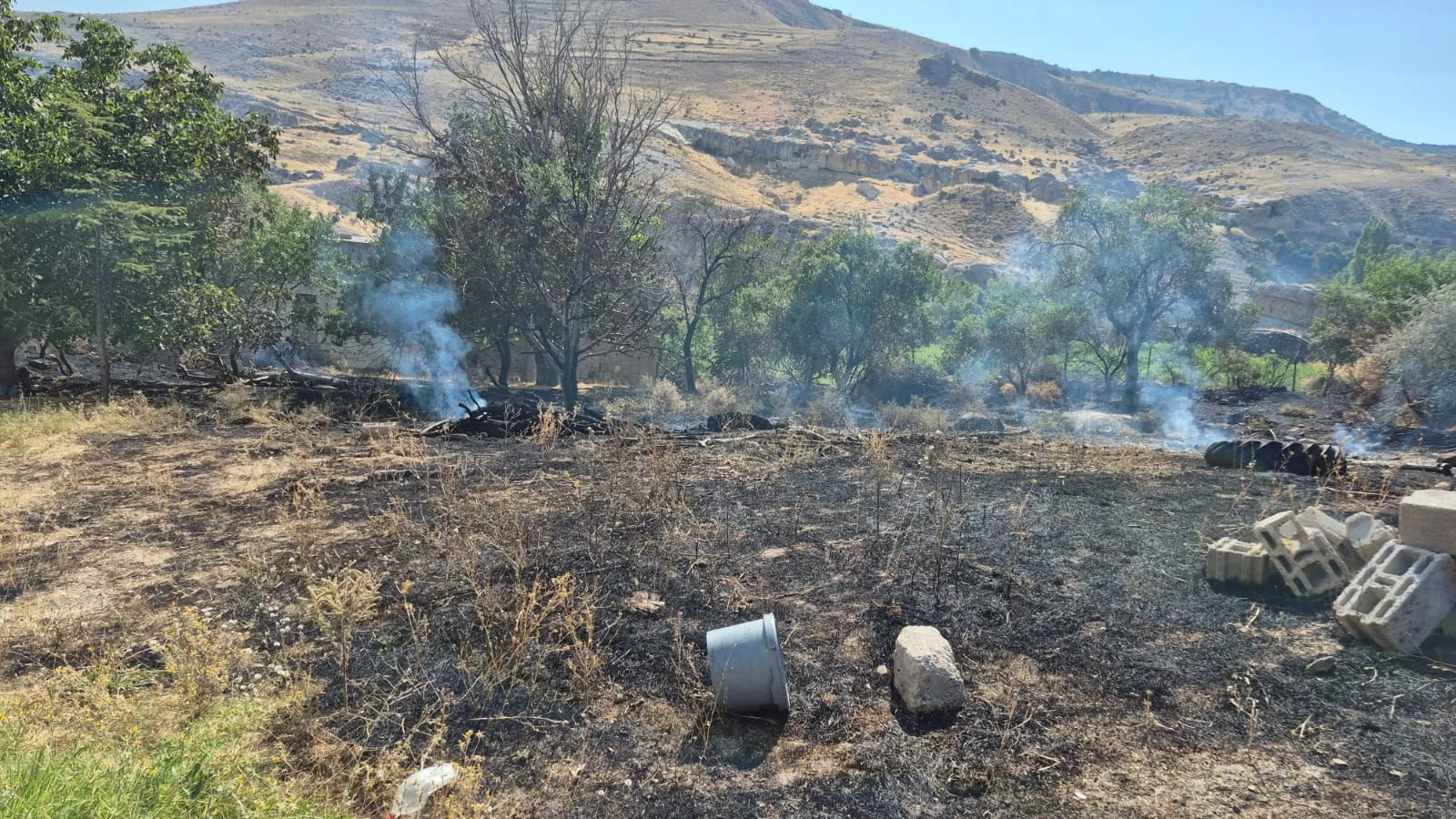Yangını söndürmek için koştu, fenalaşıp hayatını kaybetti