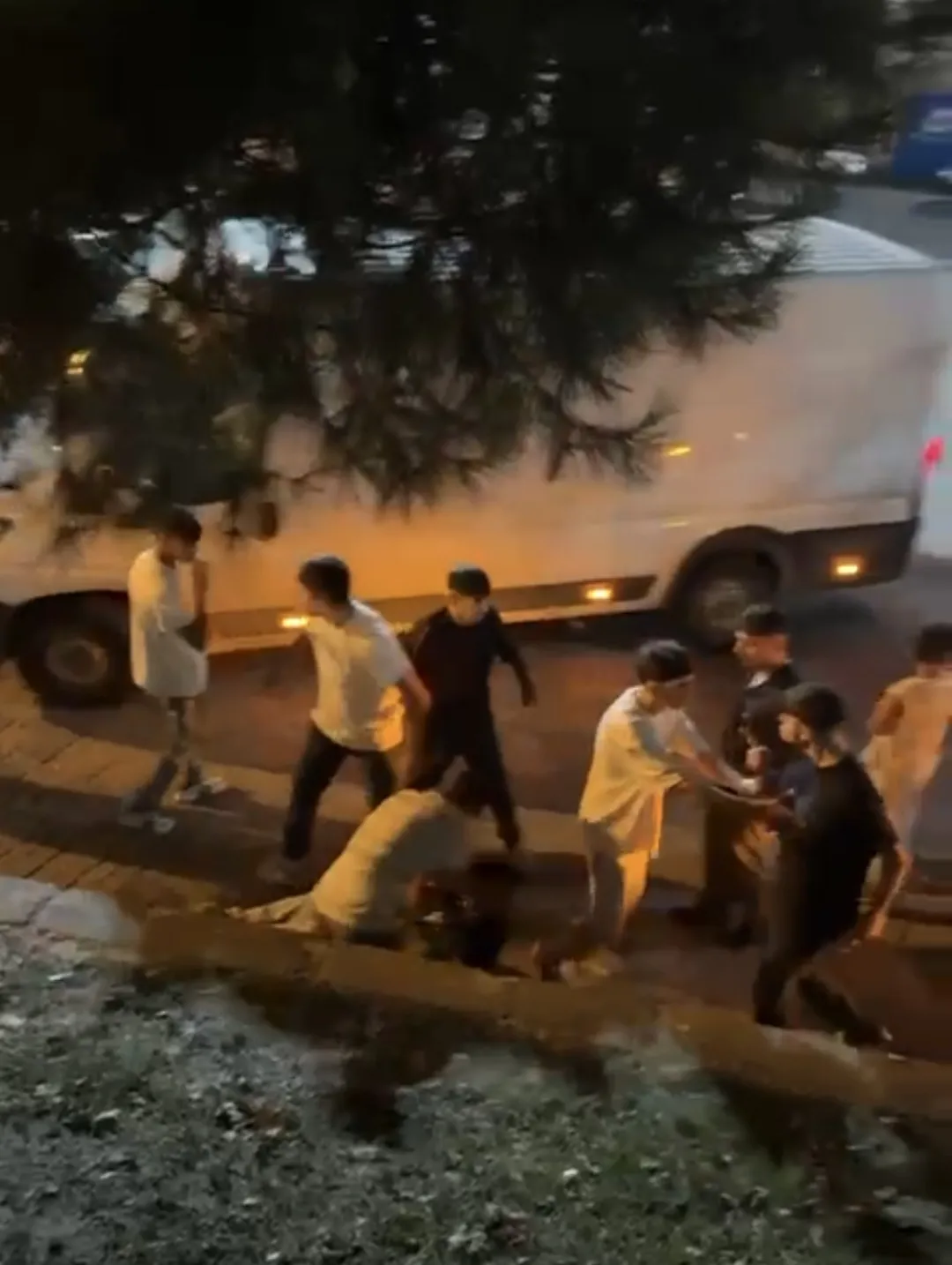 Esenler'de bir gence baltalı saldırı 7 kişi yakalandı
