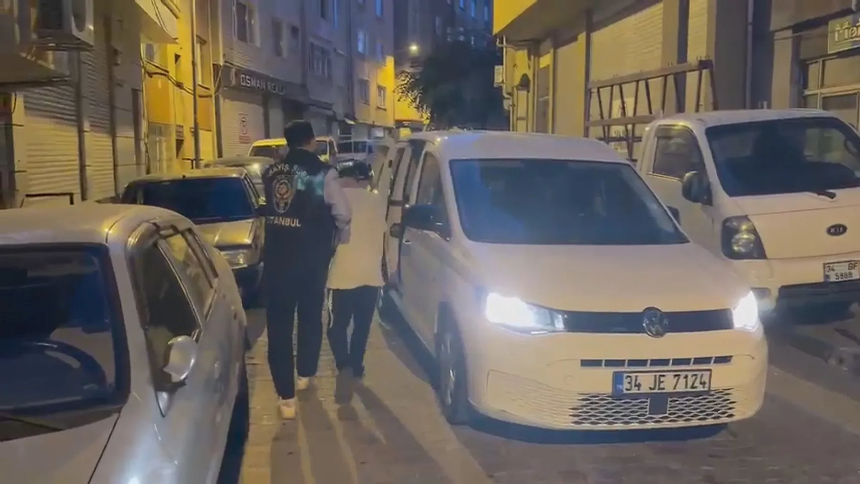 İstanbul’da Şapkalılar çetesine şafak operasyonu