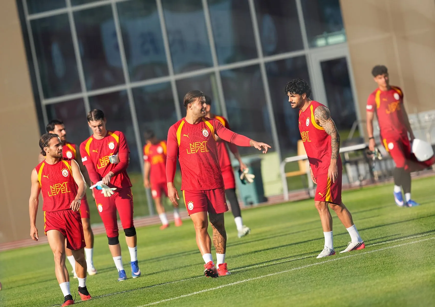 Galatasaray İspanyol devine karşı sahaya çıkıyor