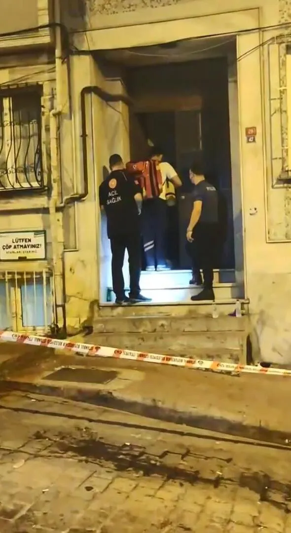 Beyoğlu’nda bir daireden gelen kokular acı gerçeği ortaya çıkardı