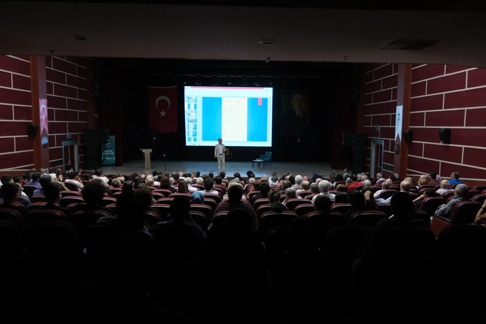 Büyük Taarruz'un Planlandığı Kentte Tarihçi Sinan Meydan'dan Çarpıcı Anlatım