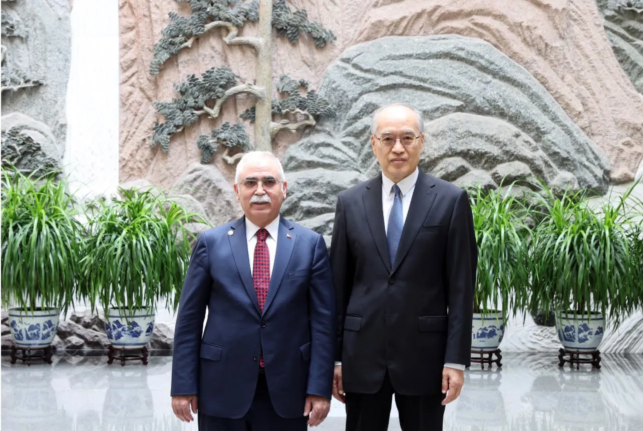 AYM Başkanı Özkaya yargıda dijitalleşme için Çin’e gitti