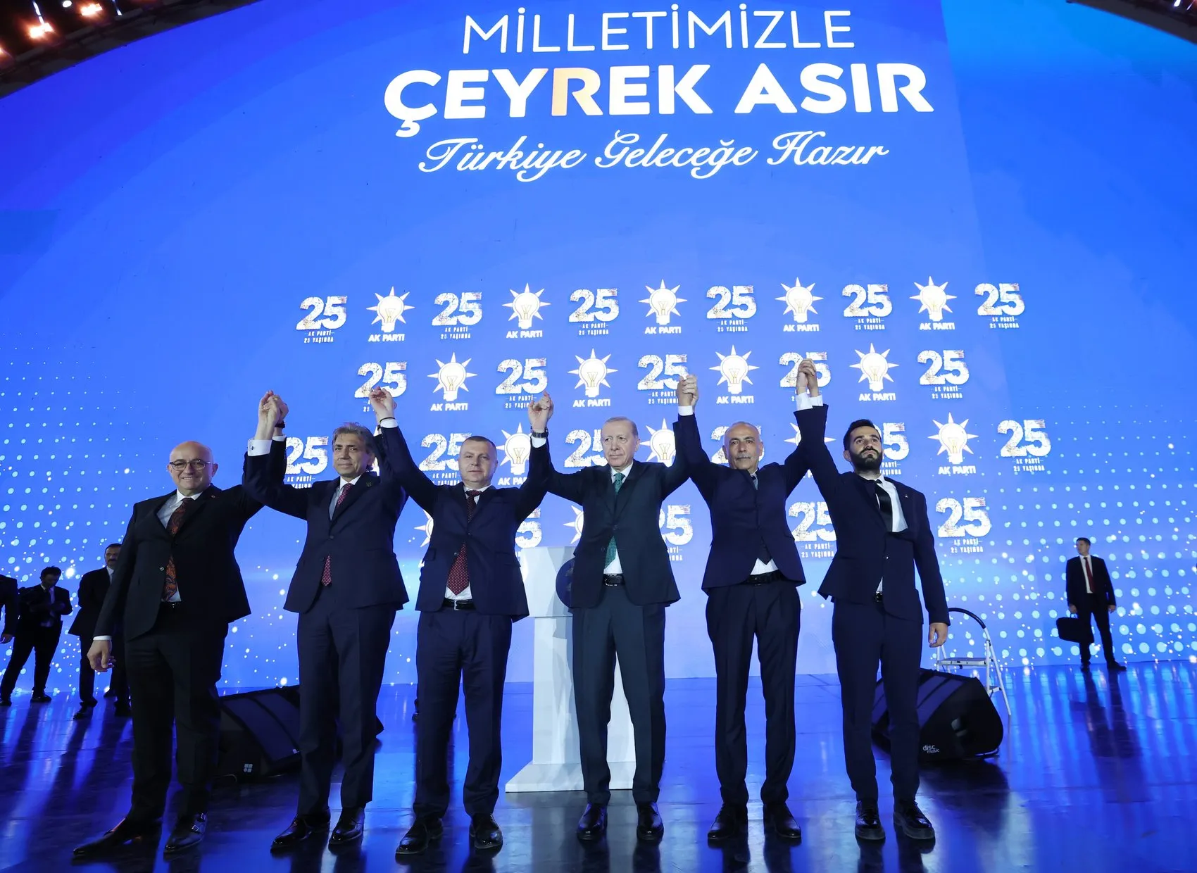 AK Parti çeyrek asırlık hedeflerini açıkladı