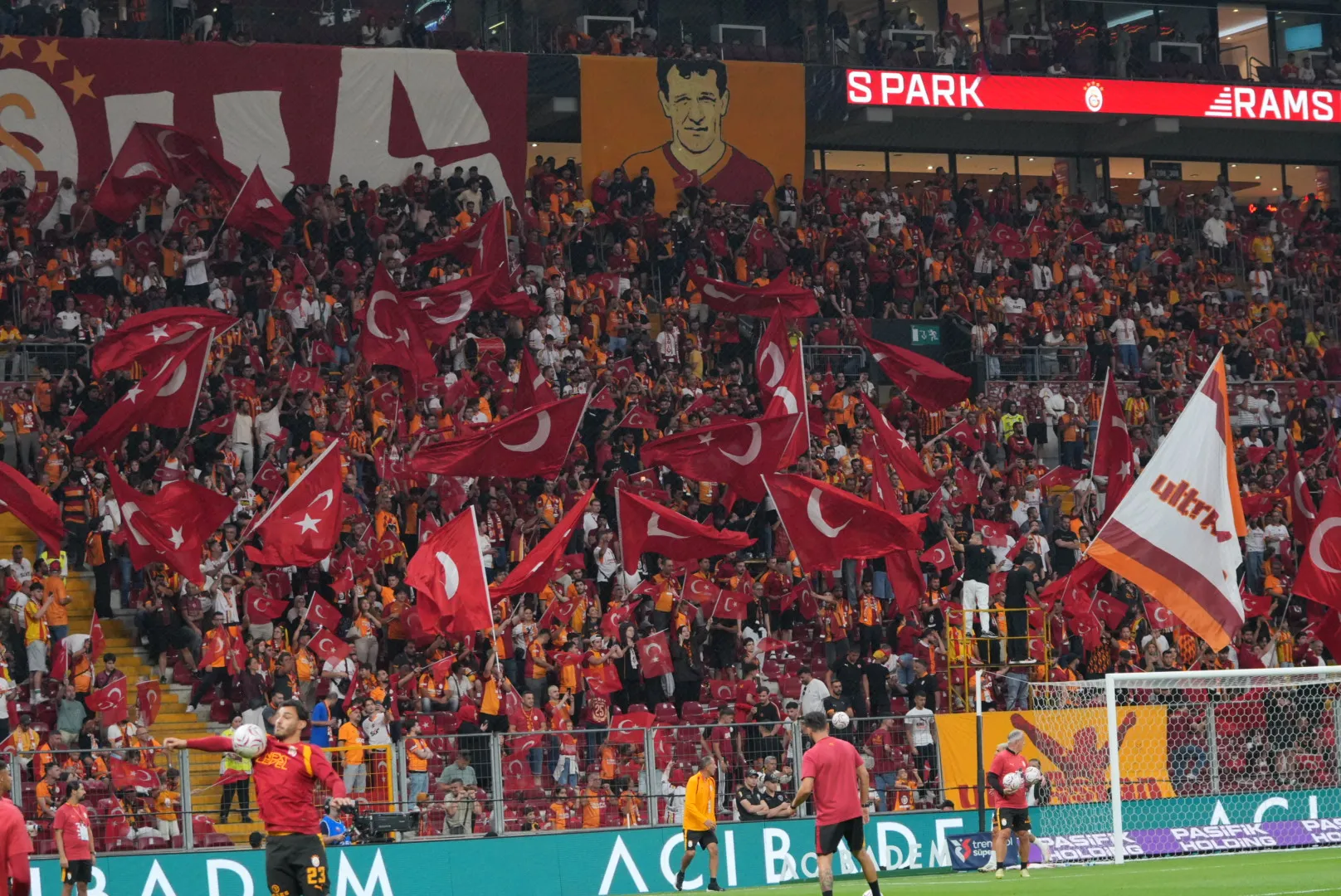 Galatasaray’da son dakika kaleci değişikliği Jankat Yılmaz Göztepe maçında sahne aldı