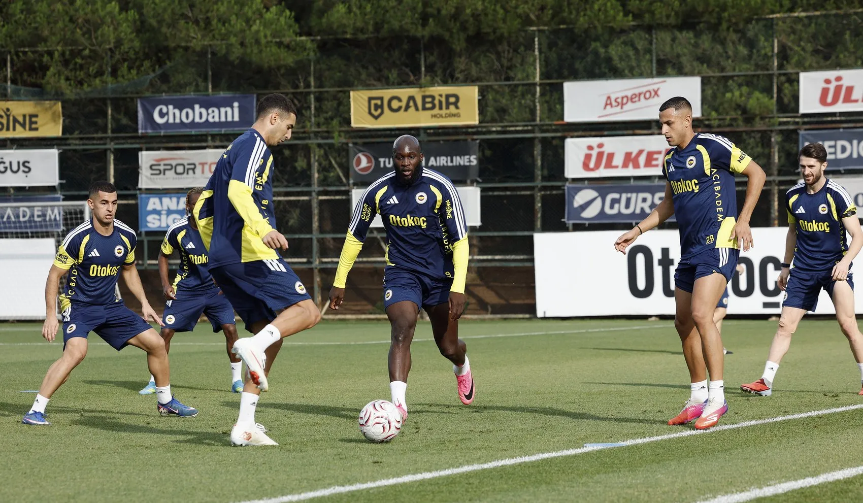 İstanbul'da Fenerbahçe'nin Samsunspor mesaisi Can Bartu'da sürdü