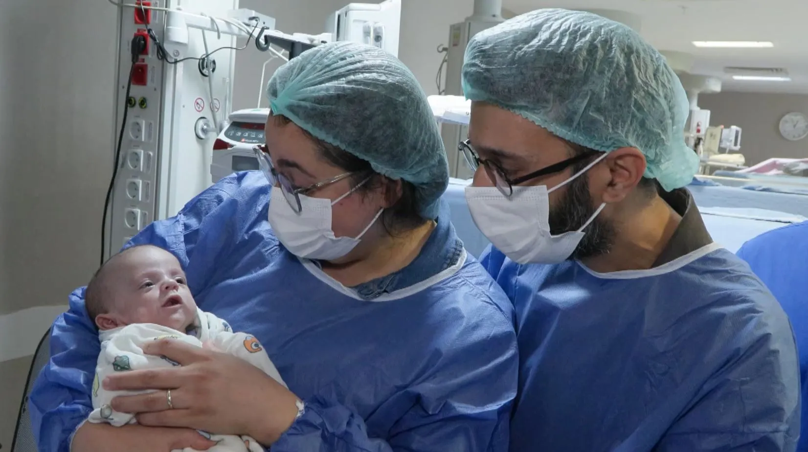 500 gramlık mucize Doruk bebek 5 ay sonra evine döndü