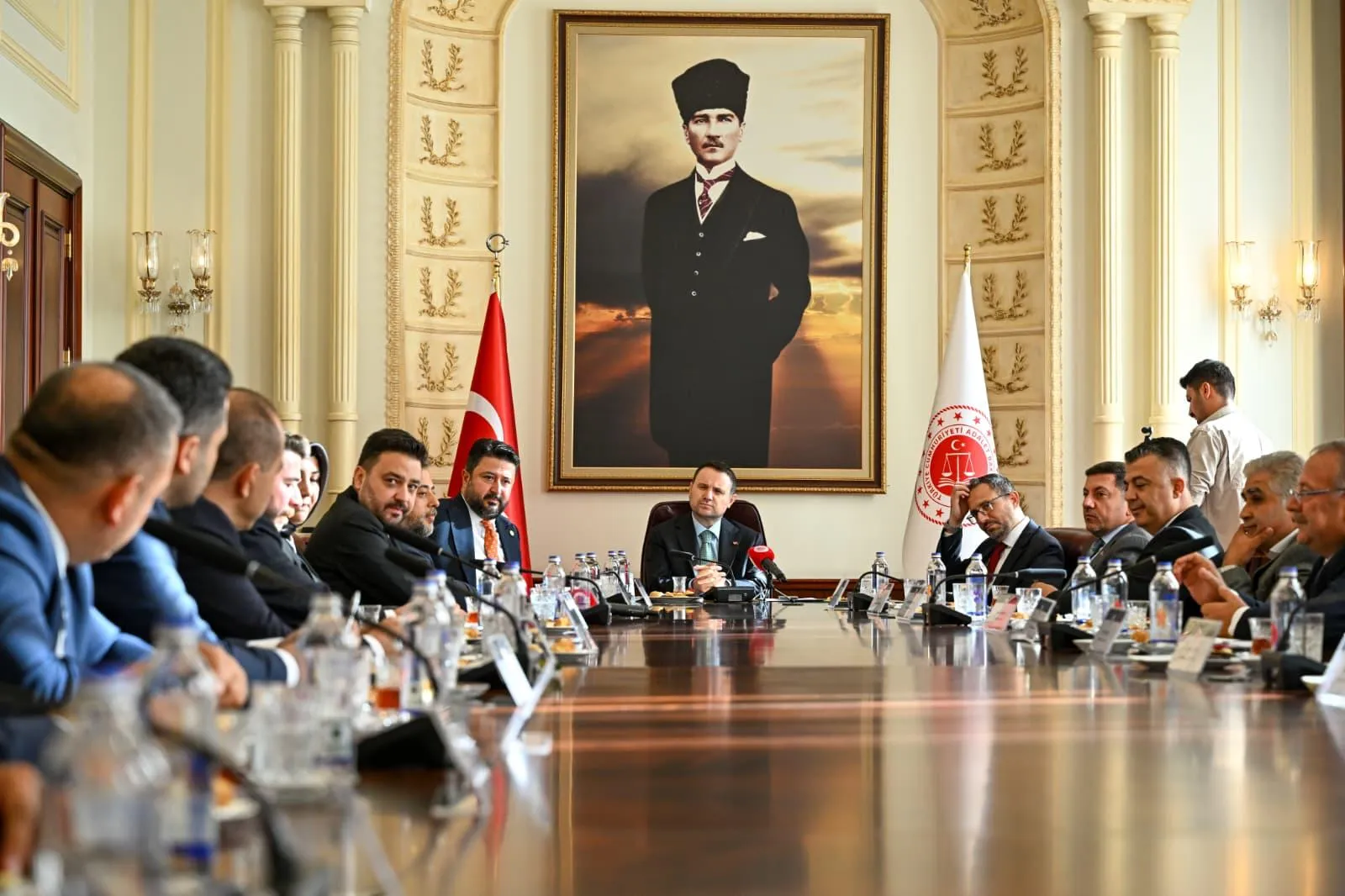 Nevşehir heyeti Ankara’ya gitti Bakan Gürlek ile görüştü