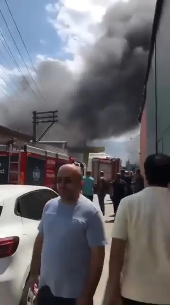 Bursa'da mobilya atölyesinde korkutan yangın
