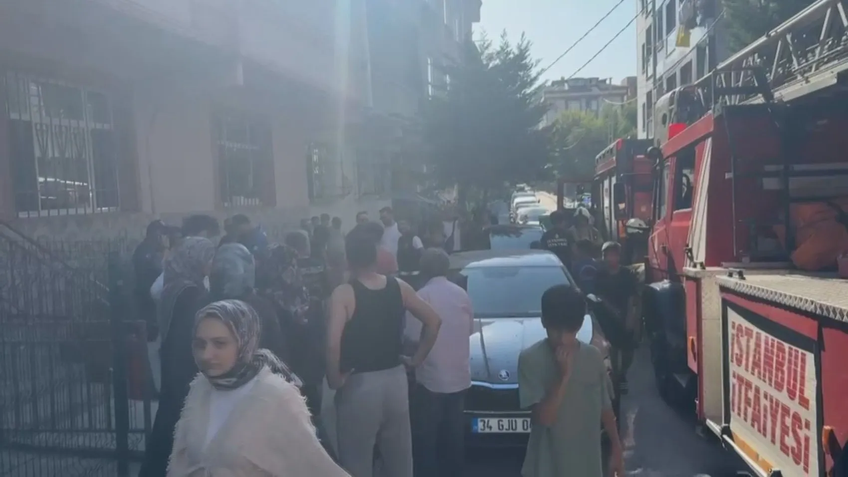 Deodorant kutusu patladı, otizmli çocuğun evi alev aldı