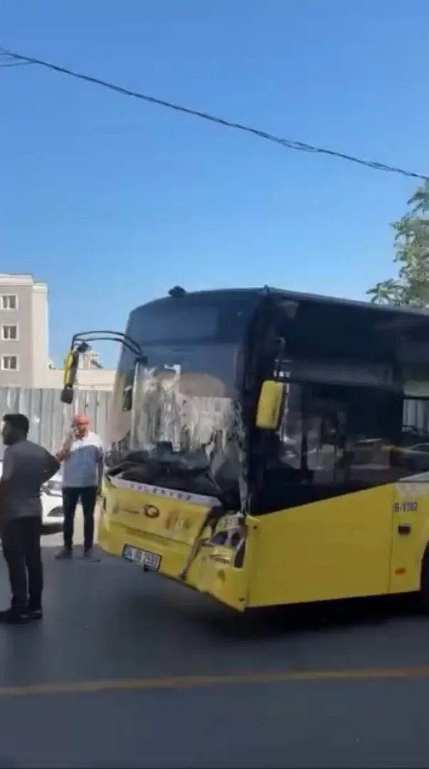 Kağıthane’de dikkatsiz sollama zincirleme kazaya neden oldu?