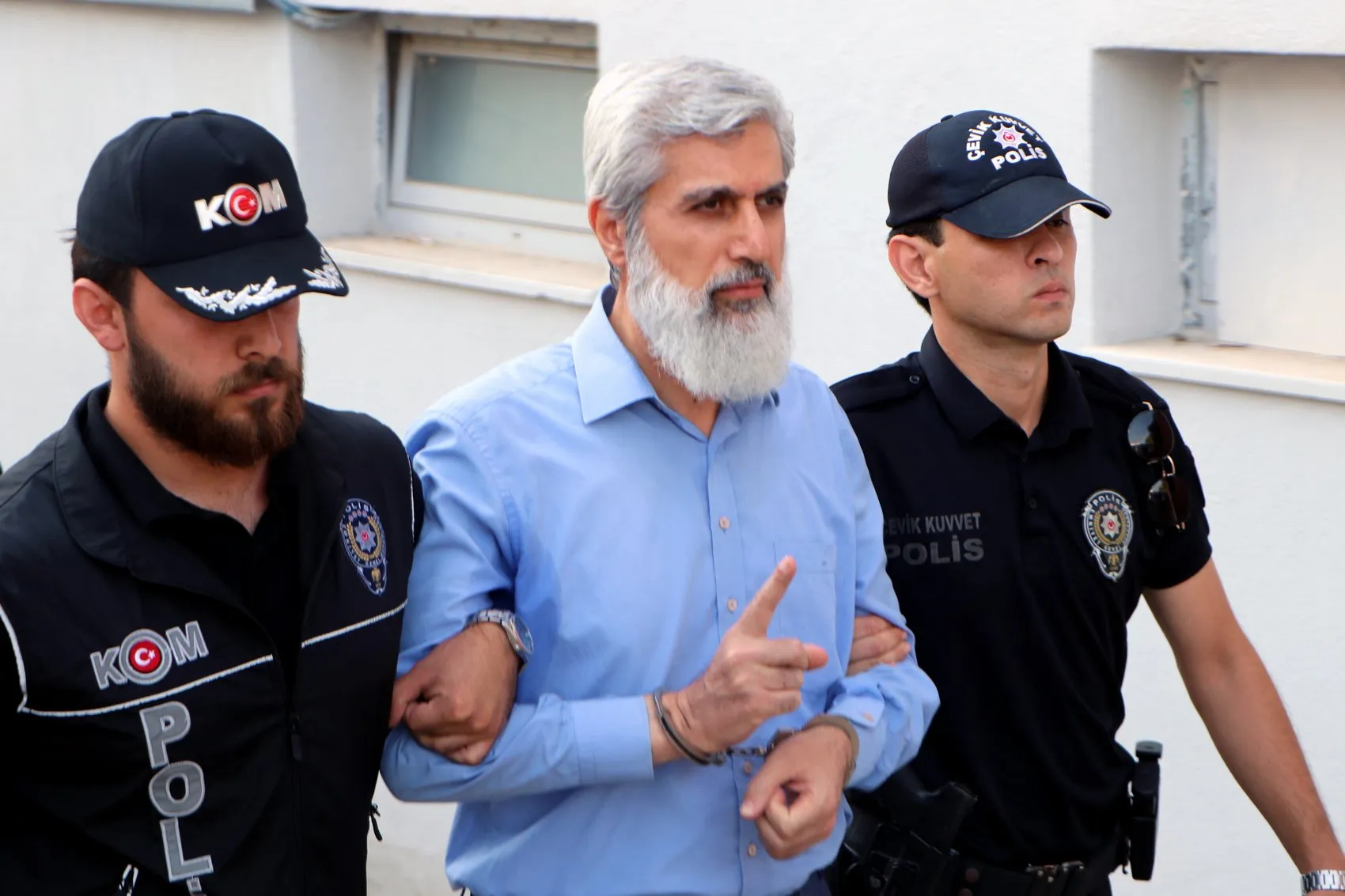 Kuytul örgütünde itiraz edene diz çöktürme ve falaka cezası