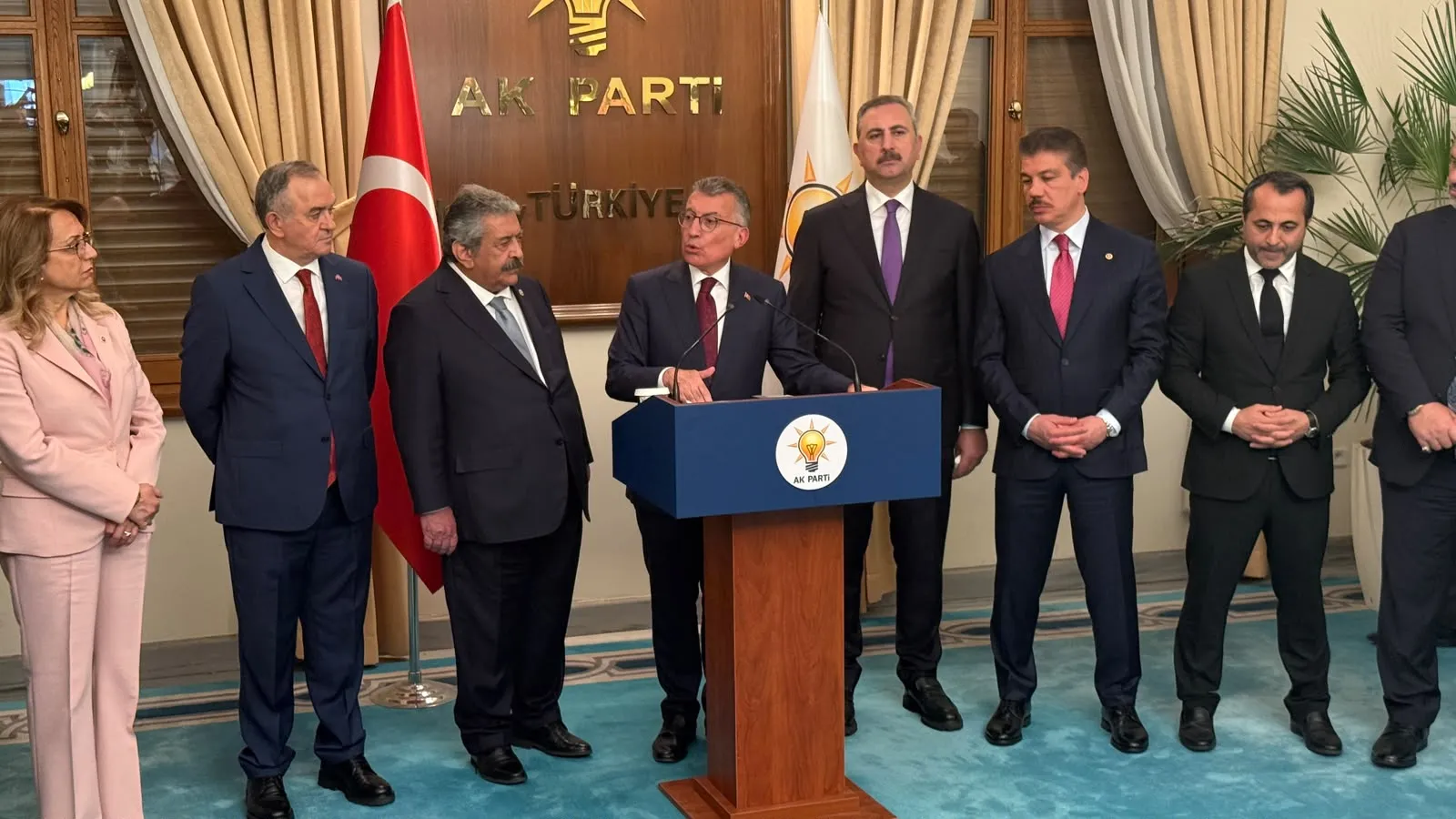 Terörü bitirme hedefli 12 maddelik yasa teklifi Meclis'e sunuldu