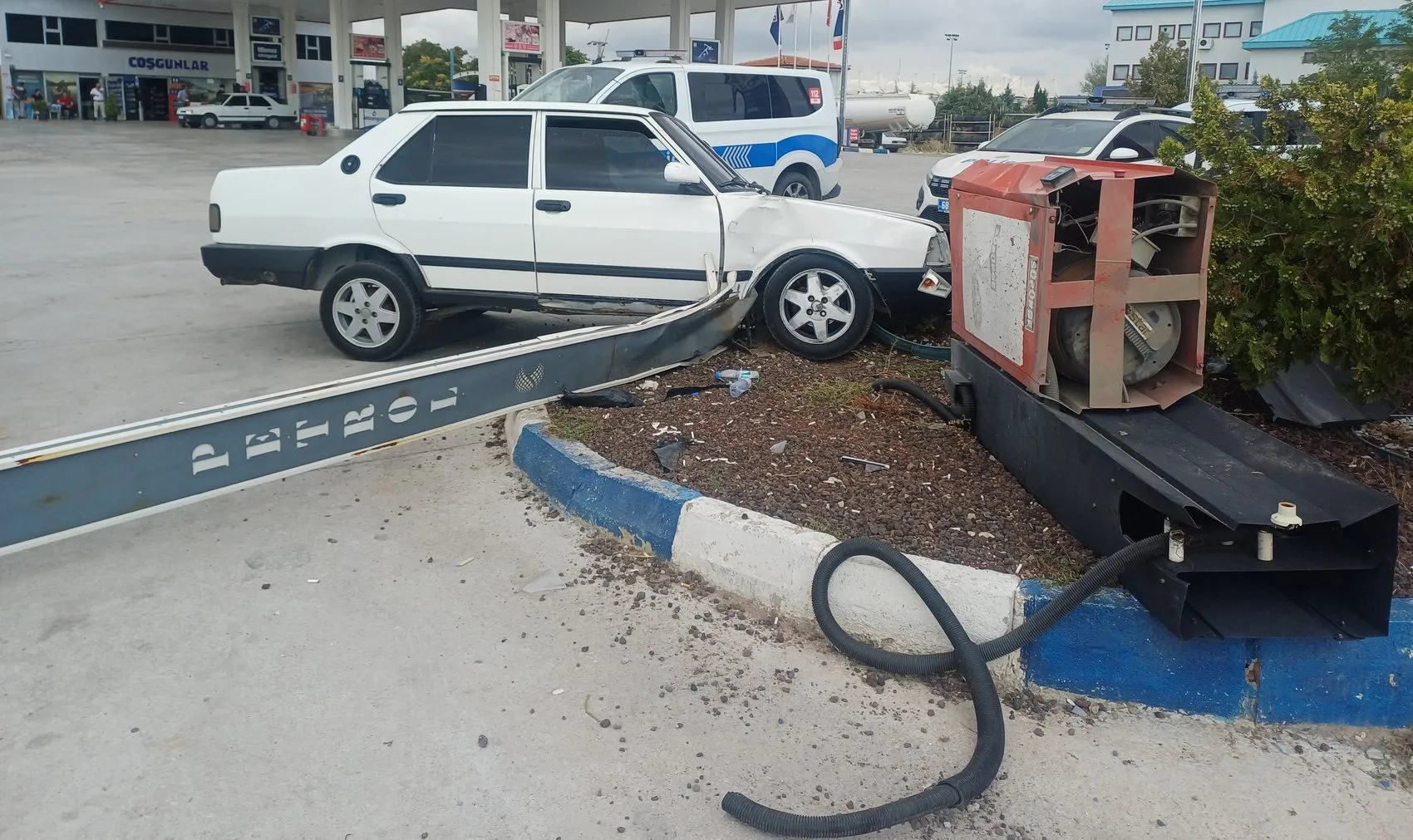 Aday sürücünün işe gidiş yolculuğu hastanede bitti