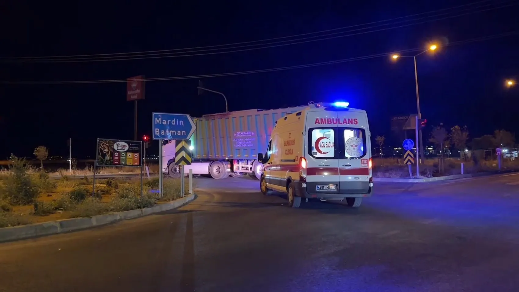 Diyarbakır'da kavşak kazası 7 yaralı
