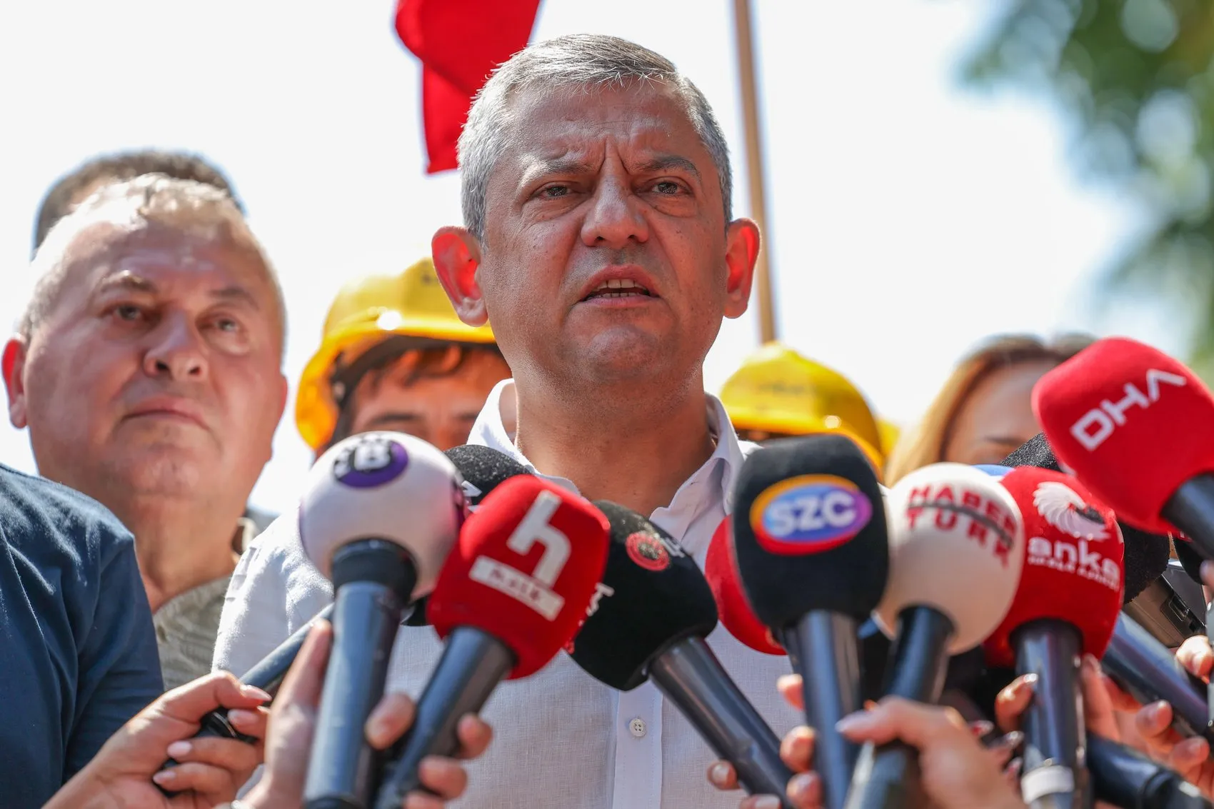 Özel, Ankara'daki madenci eylemine destek verdi "Sözler tutulmuyor"