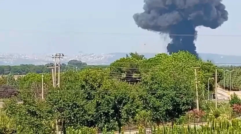 Yalova semalarında eğitim uçuşundaki F-16 yere çakıldı