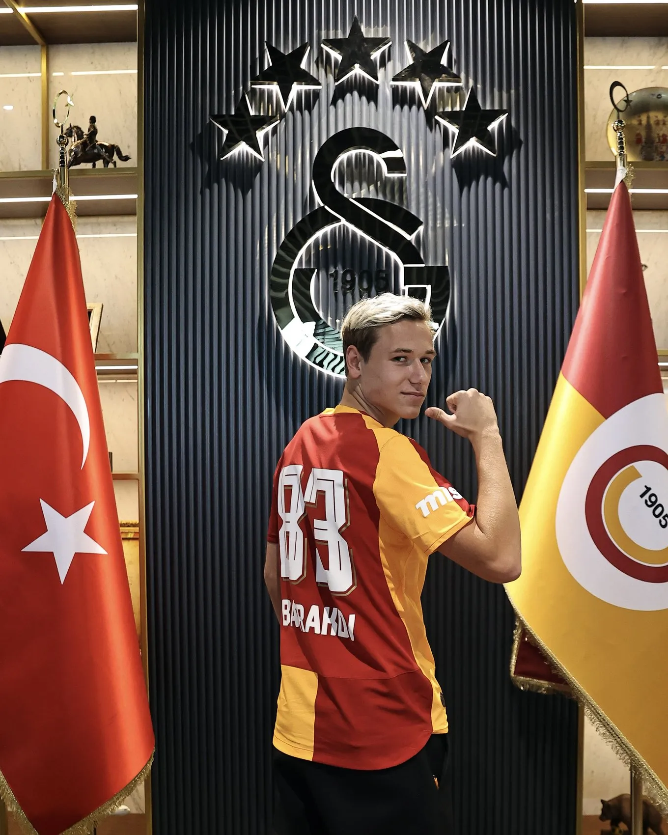 Galatasaray'dan Rus yıldız Aleksei Batrakov için büyük yatırım