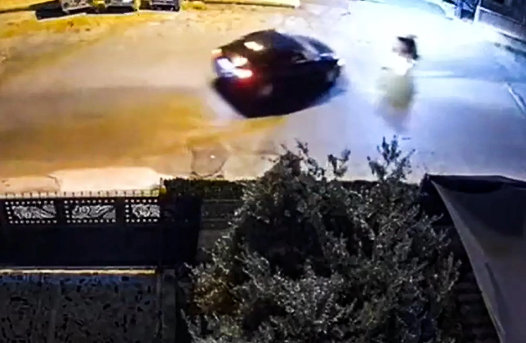 Mersin'de vicdansız sürücü yaralıların üzerinden geçip kaçtı
