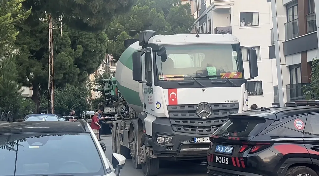 Maltepe'de beton mikseri dehşeti 58 yaşındaki kadın yaşamını yitirdi