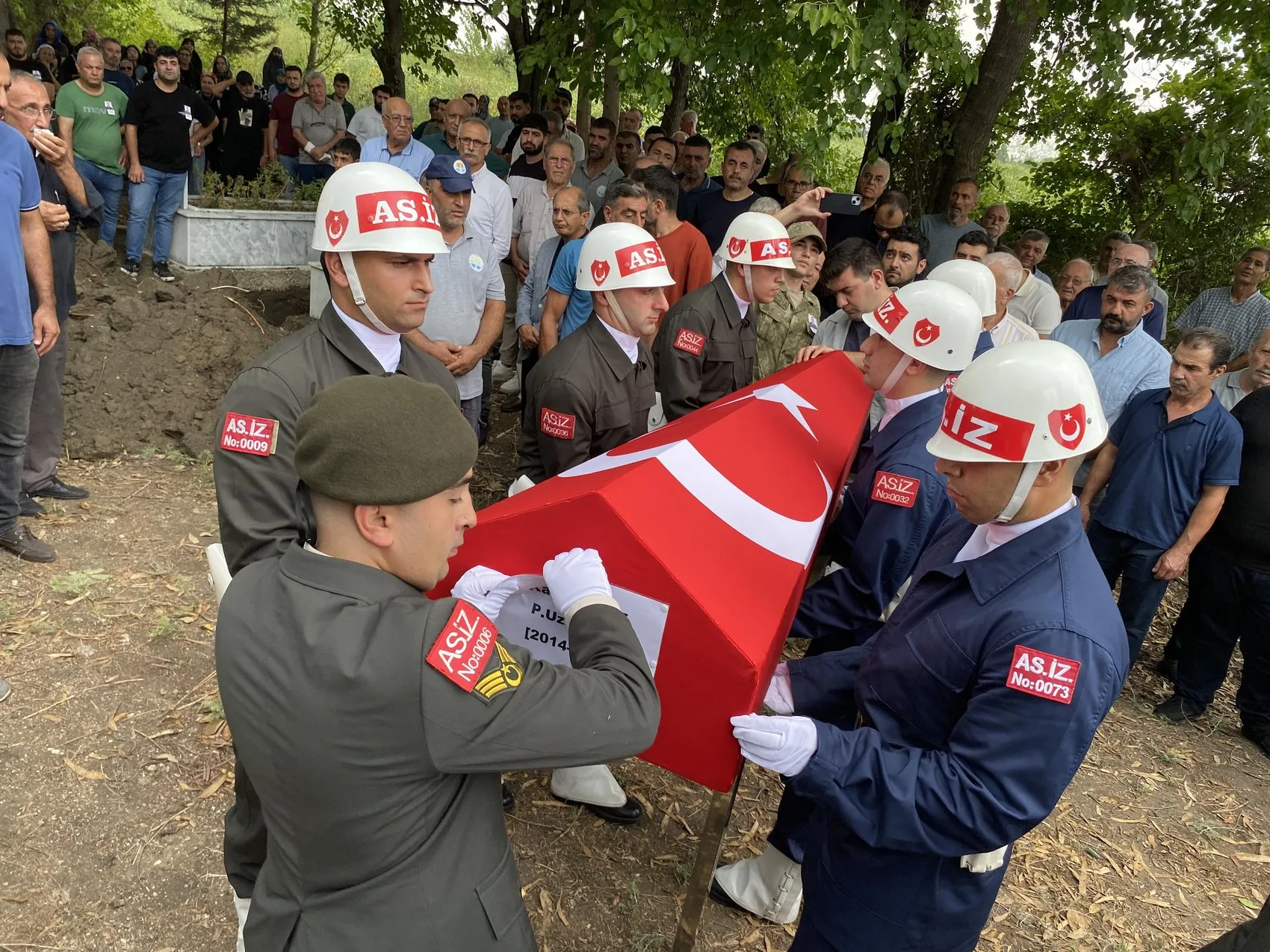 Evine girmeye çalışan uzman çavuş itfaiye kazasında can verdi