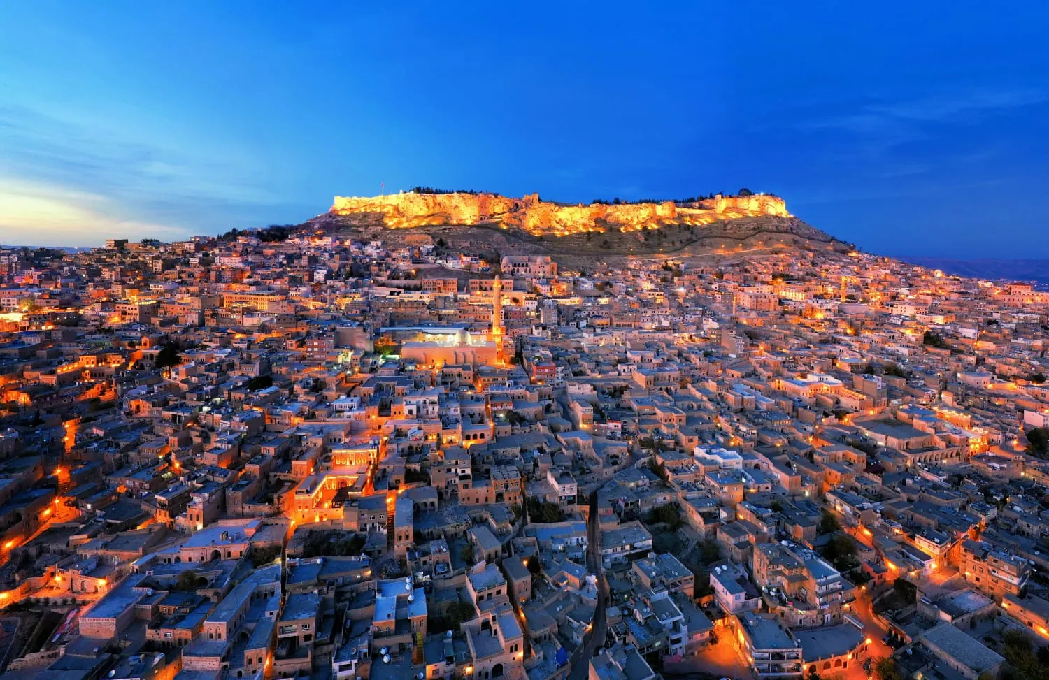 Mardin'de 40 derece sıcaklık evleri terk ettirdi