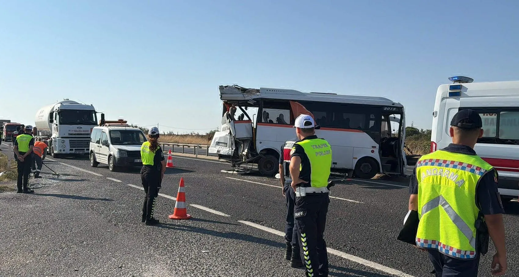 Tekirdağ Ergene yolunda zincirleme kaza 29 yaralı
