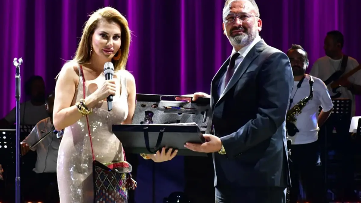 Ebru Yaşar konseri Kayseri’yi salladı! Rekor kırıldı… 2