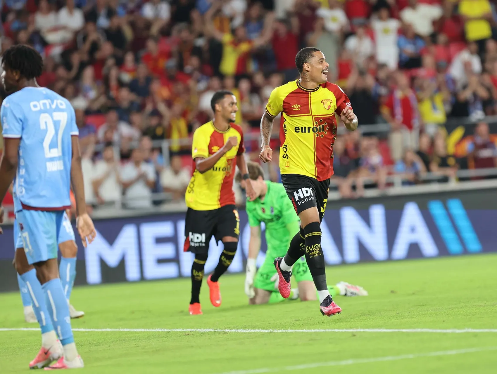 Göztepe Samsun deplasmanında Avrupa rotasını çiziyor