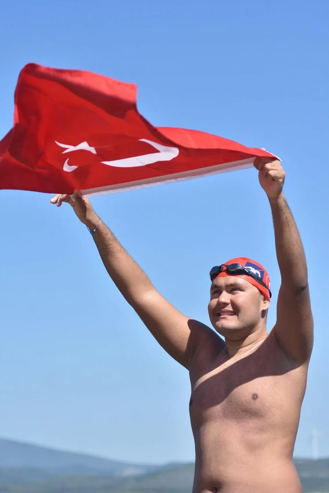 İzmir'in gururu Tuna Tunca, Okyanus Yedilisi'nde dördüncü dev adım için ABD'ye gidiyor