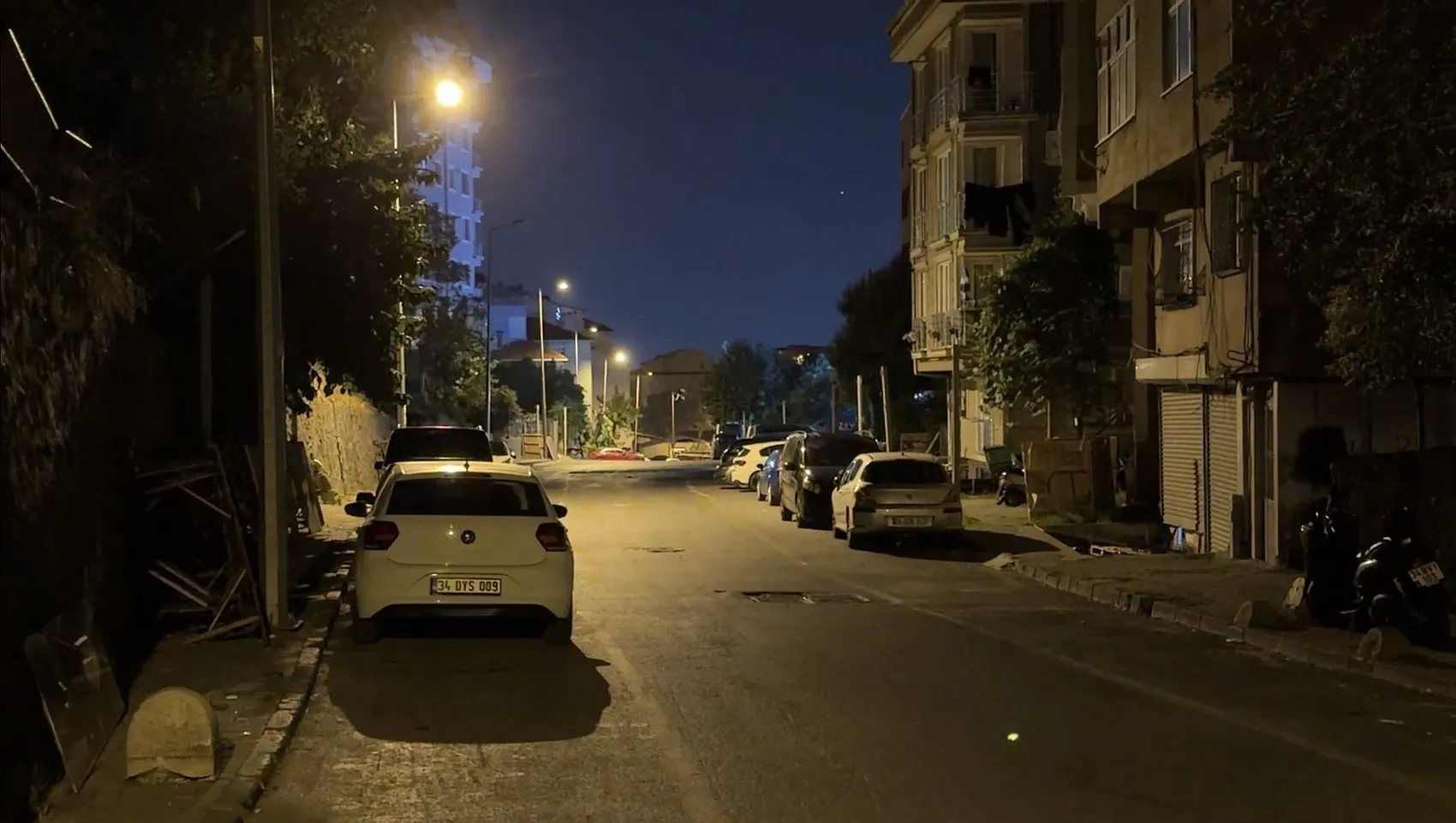 Şişli’de eski dünürler sokak ortasında birbirine girdi