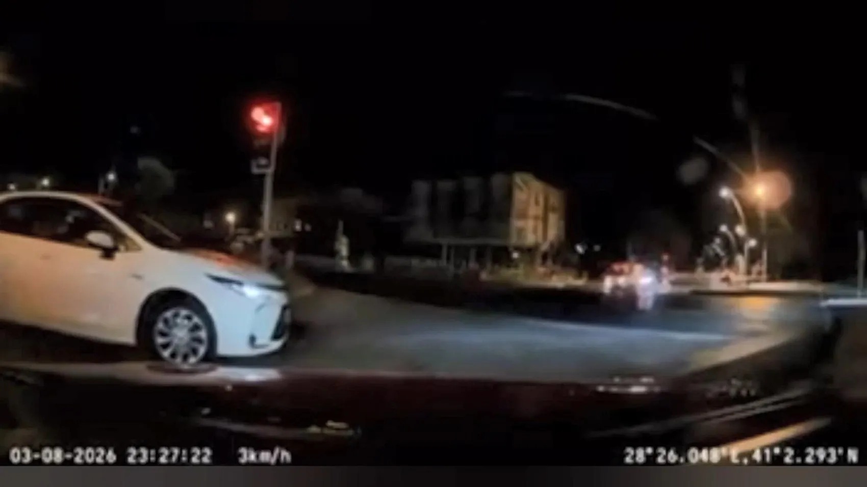Büyükçekmece'de çarptığı sürücüye kafa tuttu